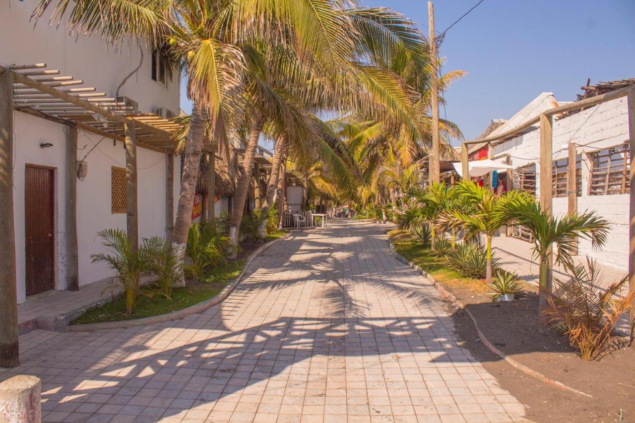 Black Sand Beachhouse Монтеррико Экстерьер фото